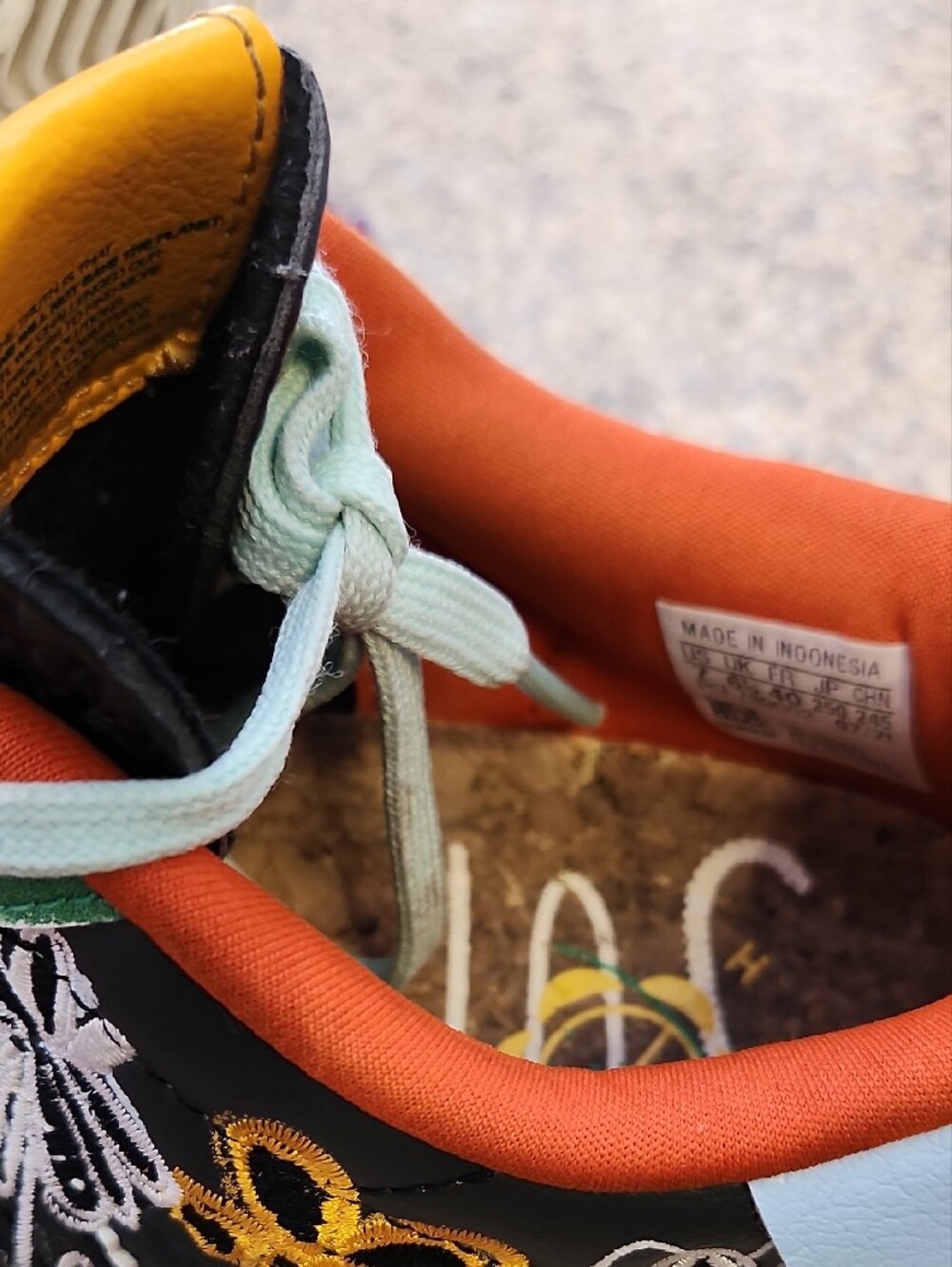 adidas Multicolor Embroidered 'Super Earth' Sneakers - Picture 6 of 7